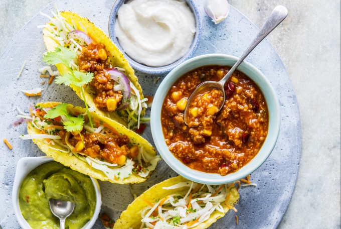 taco chili sin carne | vegetarische chili con carne | guacamole met aioli | Cook & Create